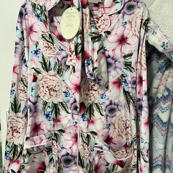 LADIES SATIN FLORAL PJ SET - Picture 2 of 6